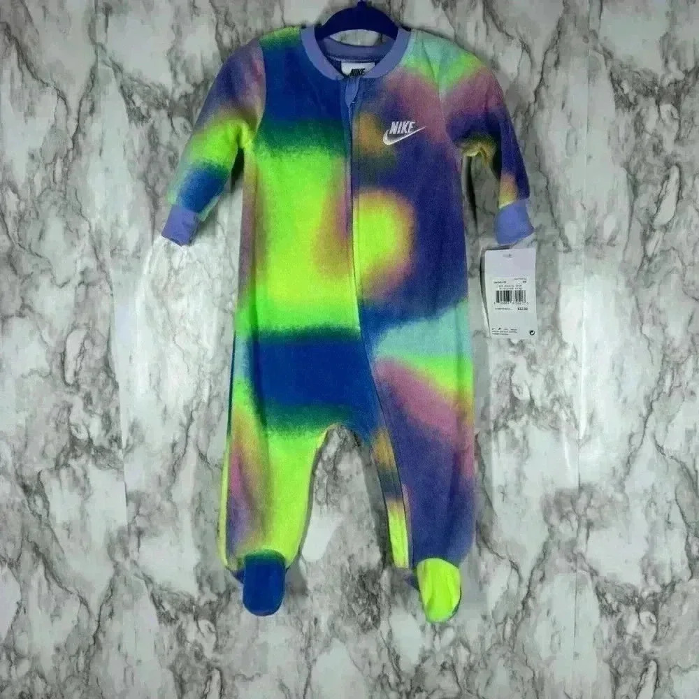 NWT Nike Baby Girl Tie Dye Footed Sleeper 6 Months Zipper, Purple, Green, FLEECE - Picture 1 of 5